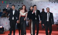 Celebridades vietnamitas en gala inaugural del IV Festival Internacional de Cine de Hanoi