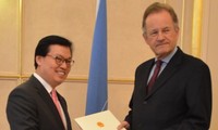 Embajador vietnamita se reúne con dirigentes de la ONU