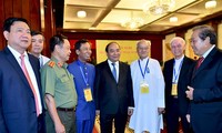 Premier vietnamita resalta aportes de compatriotas religiosos a la resistencia nacional 