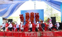 Pescadores celebran Festival de Nghing Ong en provincia de Ben Tre