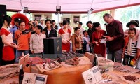 Vietnam participa en la mayor feria de té y café de Asia