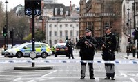 Reino Unido: Ataque terrorista cerca del palacio Westminster deja 3 muertos 