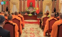 Presidente vietnamita se reúne con compatriotas residentes en Tailandia