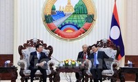 Vietnam y Laos vigorizan colaboración financiera