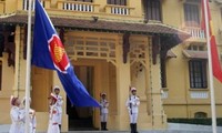 Exhibición del arte en saludo al aniversario de la fundación de la Asean