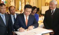 Vietnam busca oportunidades de cooperación en Eslovaquia