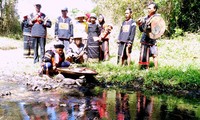 Los Ede y su particular ritual en honor al agua