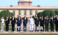   Primer ministro Nguyen Xuan Phuc se reúne con líderes extranjeros en la Cumbre Asean-India