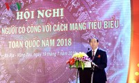 Piden continuar con el cuidado de las personas con méritos revolucionarios en Vietnam