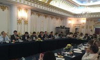 Vietnam y Cuba intercambian experiencias en la reforma de empresas estatales