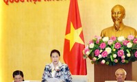 Comité Permanente del parlamento vietnamita revisa leyes y trabajos del gobierno