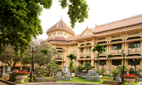 Gran interés del público por Museo de Historia Nacional de Vietnam