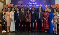 Vietnam presenta calendario de Truong Sa para tabletas y teléfonos inteligentes