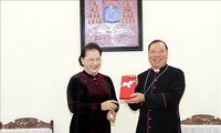 Presidenta del Parlamento vietnamita ensalza aportes de los religiosos