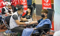 El programa “Domingo Rojo” moviliza la donación voluntaria de sangre en Vietnam