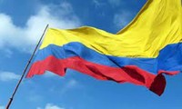 Líderes vietnamita felicitan a sus homólogos colombianos por el Día de la Independencia