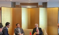 Vicepremier vietnamita se reúne con dirigentes de Sri Lanka y Japón