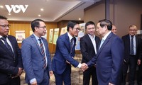 Pham Minh Chinh sostiene encuentros con la Asociación de Empresarios Vietnamitas en Australia