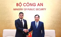 Dirigente del Ministerio de Seguridad Pública de Vietnam recibe al embajador de Venezuela