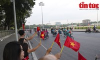 Desfile de Ao dai para promocionar el turismo y el patrimonio de Hanói 