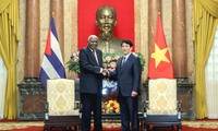 Presidente de Vietnam se reúne con titular de la Asamblea Nacional de Cuba