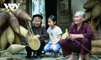 Desarrollan los oficios tradicionales en las aldeas de Hung Yen