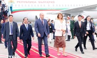 Presidente de Bulgaria llega a Hanói para visita oficial a Vietnam