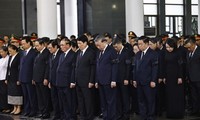 Último homenaje al expresidente Tran Duc Luong