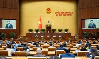 Diputados vietnamitas prosiguen debates para la modificación de la Ley de Inversiones