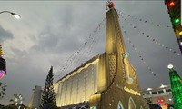 La Catedral de la Reina de la Paz se erige como emblema religioso y cultural de Long Xuyen