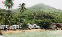 Exploring the Hon Son island in Ha Tien bay