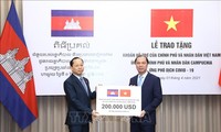 Covid-19: Remise des subventions au Cambodge