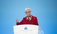 Tensions financières: de «nouveaux risques» pour la zone euro, selon Christine Lagarde