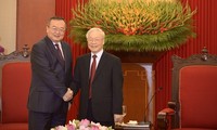 Liu Jianchao reçu par Nguyên Phu Trong