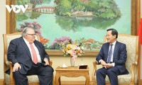 Le vice-Premier ministre vietnamien reçoit le directeur général de la BRI