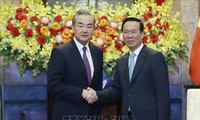 Wang Yi reçu par Vo Van Thuong