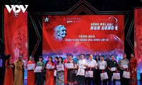 Hanoi: Une soirée pour perpétuer la mémoire des martyrs