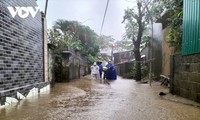 Le typhon Trami entraîne de fortes pluies et des inondations dans le Centre du Vietnam