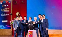 Lancement du programme national “65 ans d’amitié Vietnam – Cuba” pour soutenir le peuple cubain