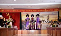 L’Ao Dài vietnamien s’invite à la Fashion Week de Londres 2026
