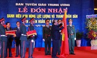  Ban Tuyên huấn Khu ủy 5 đón nhận danh hiệu Anh hùng lực lượng vũ trang nhân dân