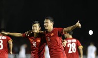 ทีมฟุตบอลเวียดนามเอาชนะฟิลิปปินส์ 2-1 ในการแข่งขัน AFF Suzuki Cup 2018 รอบรองชนะเลิศ