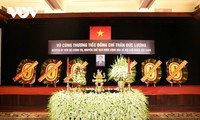 พิธีเคารพศพอดีตประธานประเทศ เจิ่นดึ๊กเลือง