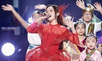 นักร้องดาวรุ่ง เฟืองหมีชีจากเวทีการแข่งขัน Sing Asia 2025