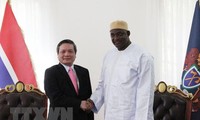 Vietnamese Ambassador presents credentials to Gambian President