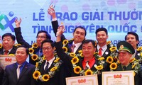 21 tập thể, cá nhân nhận giải thưởng Tình nguyện Quốc gia 2015