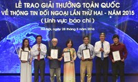 Trao giải thưởng toàn quốc về thông tin đối ngoại lĩnh vực báo chí lần thứ 2 năm 2015