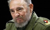 Lãnh tụ của cách mạng Cuba Fidel Castro qua đời ở tuổi 90