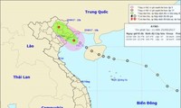 Áp thấp nhiệt đới gây mưa dông ở nhiều nơi, đề phòng ngập lụt