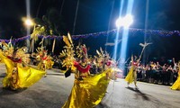 Cộng đồng người Việt tham gia lễ hội đường phố Chingay Parade tại Singapore